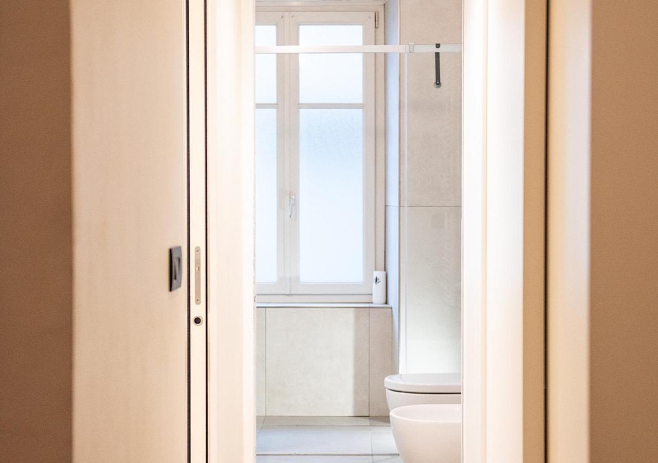 Porta Nuova Suite Comodita In Centro A Torino Екстериор снимка