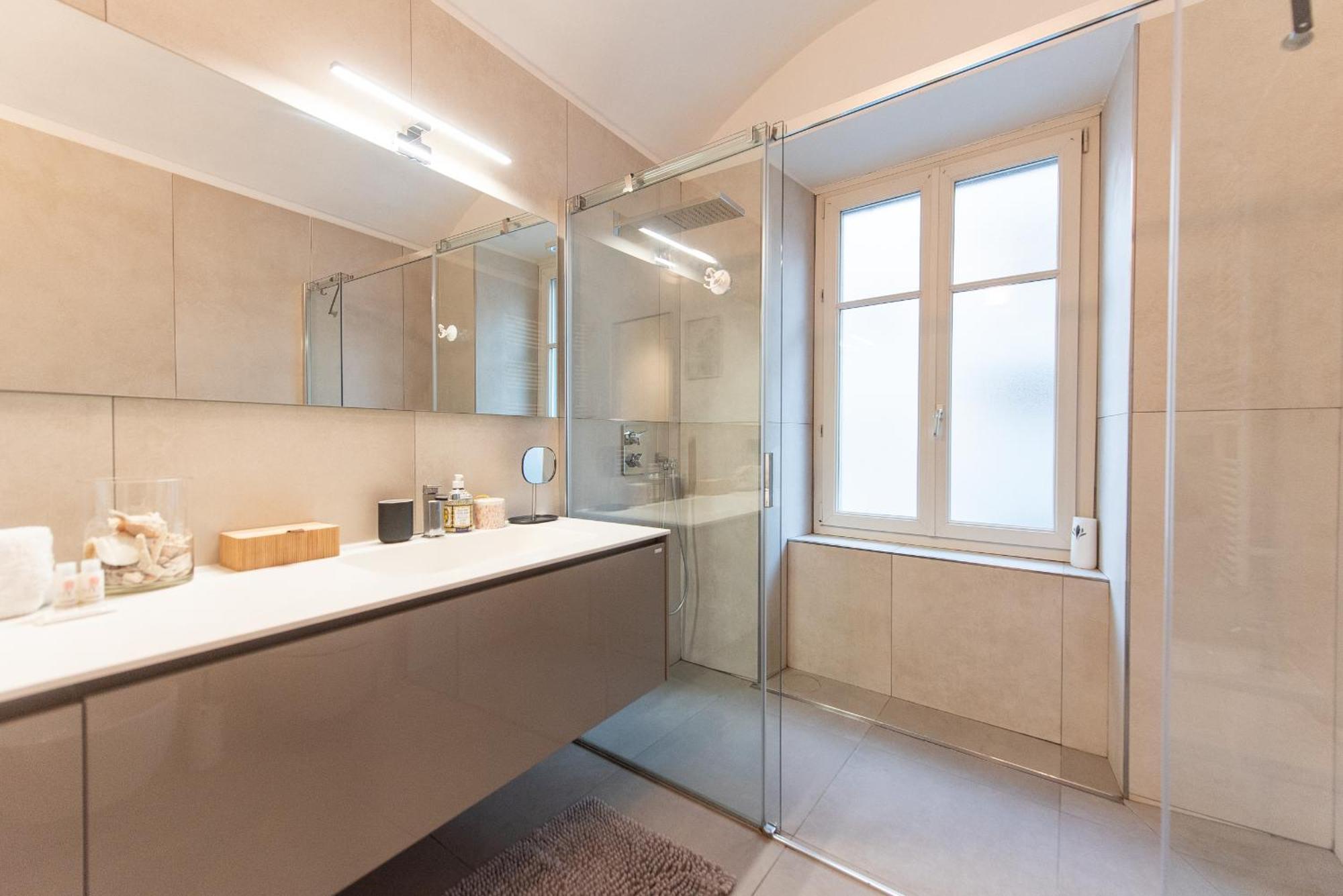 Porta Nuova Suite Comodita In Centro A Torino Екстериор снимка